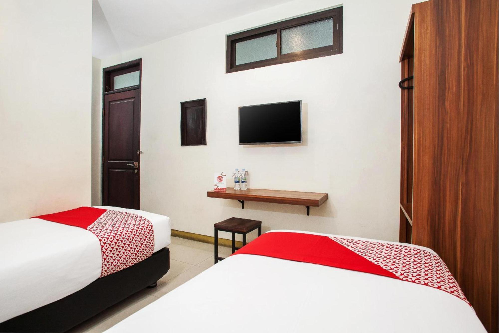 Hotel O Genteng Near Genteng Market Formerly Uno Hotel Surabaya Luaran gambar