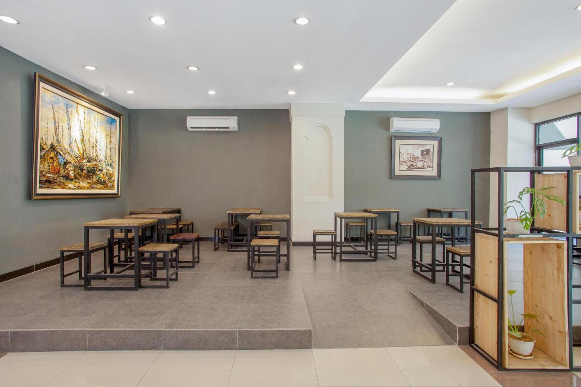 Hotel O Genteng Near Genteng Market Formerly Uno Hotel Surabaya Luaran gambar