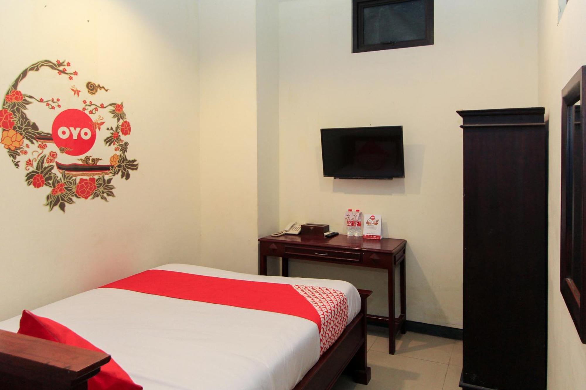 Hotel O Genteng Near Genteng Market Formerly Uno Hotel Surabaya Luaran gambar