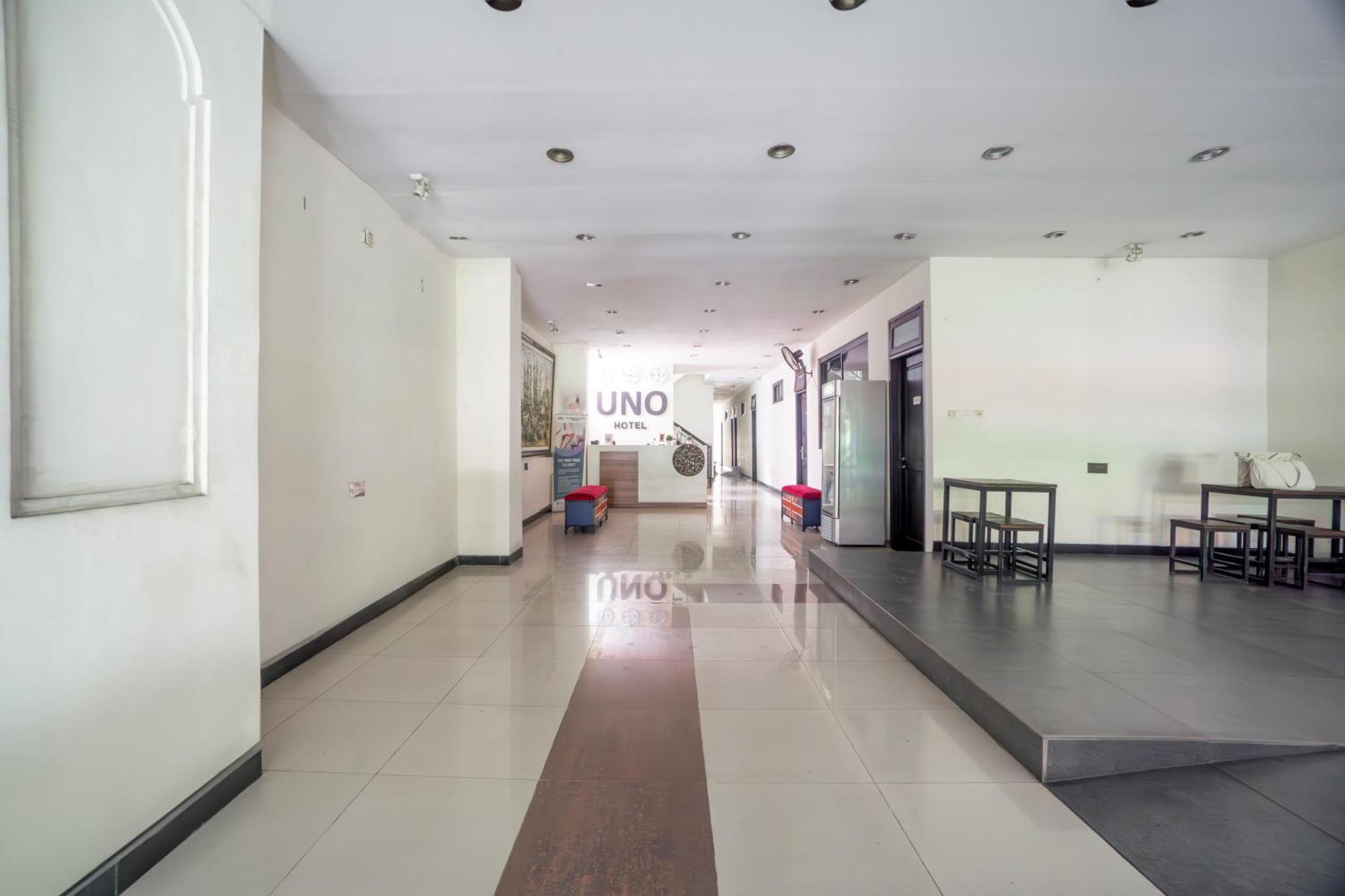 Hotel O Genteng Near Genteng Market Formerly Uno Hotel Surabaya Luaran gambar