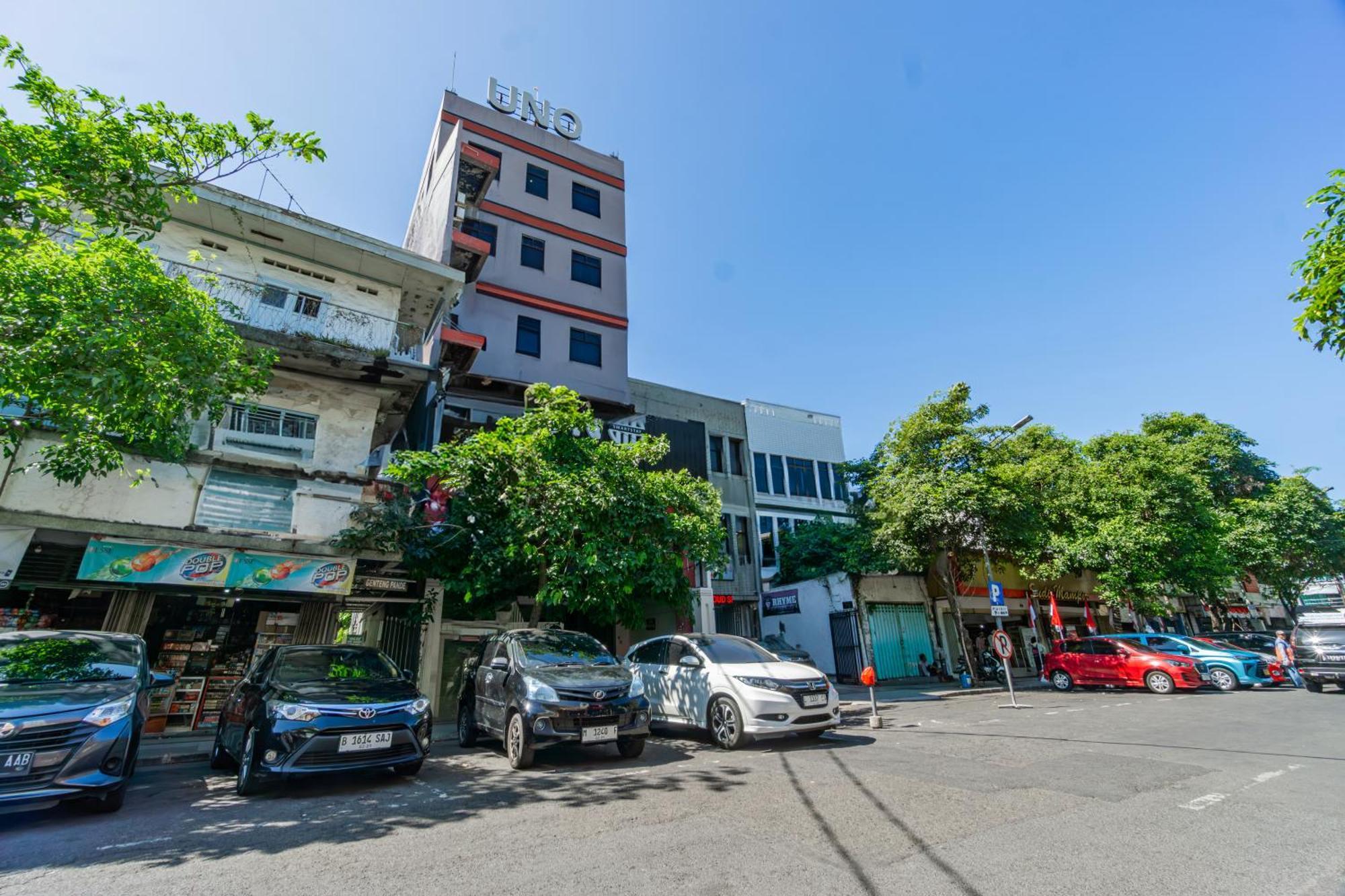 Hotel O Genteng Near Genteng Market Formerly Uno Hotel Surabaya Luaran gambar